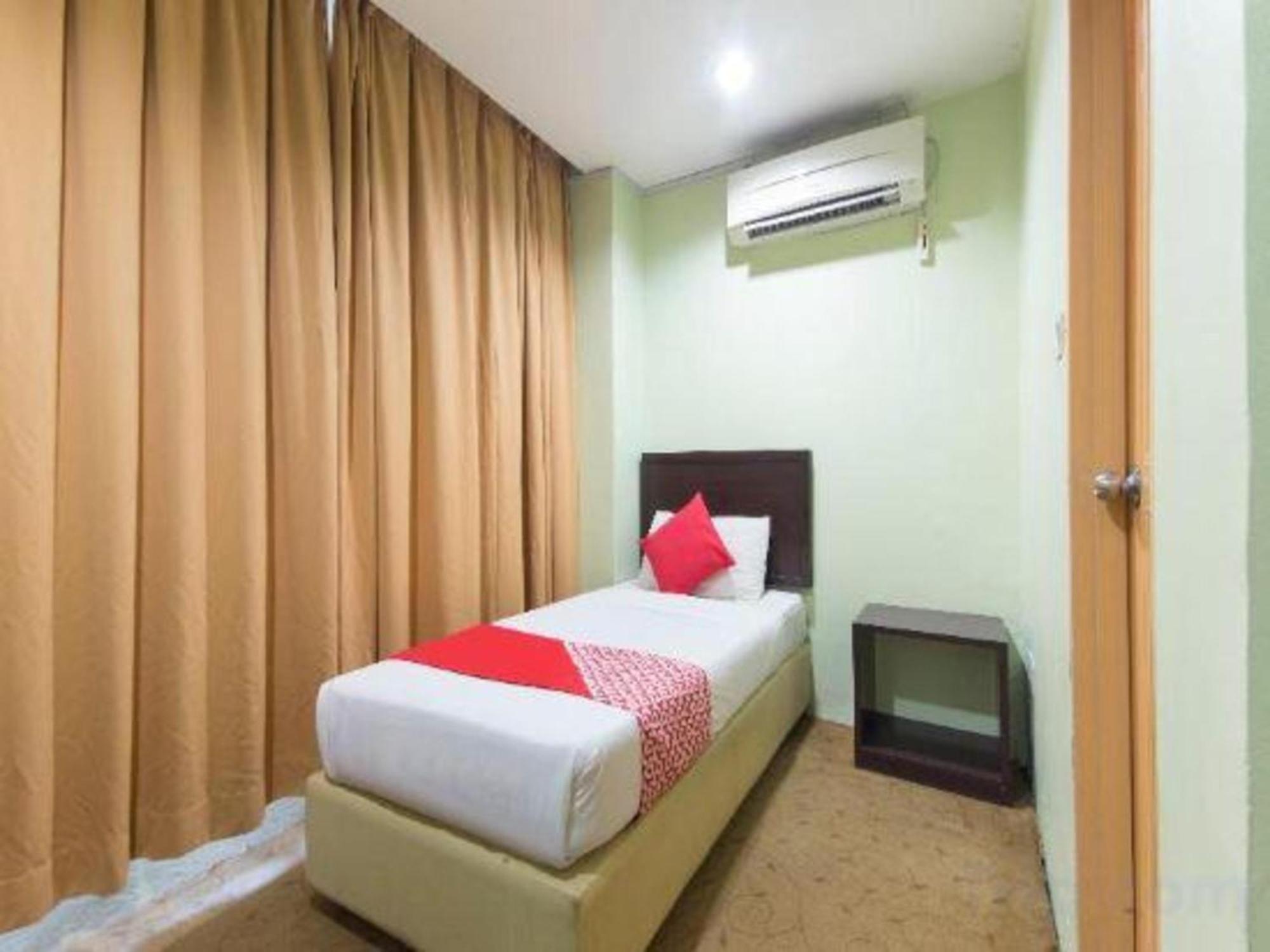 Amani Hotel Kampong Sungai Ramal Dalam Ngoại thất bức ảnh