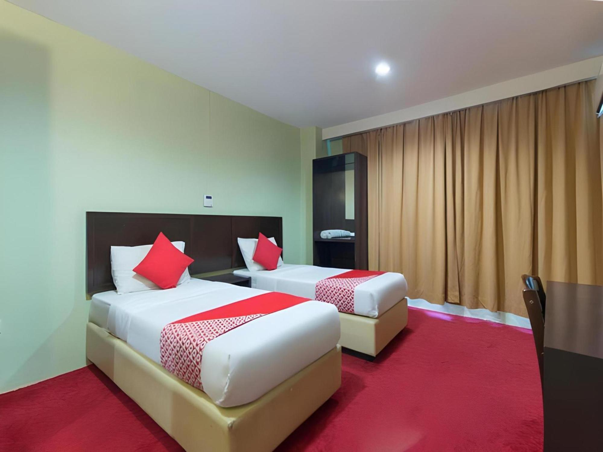 Amani Hotel Kampong Sungai Ramal Dalam Ngoại thất bức ảnh